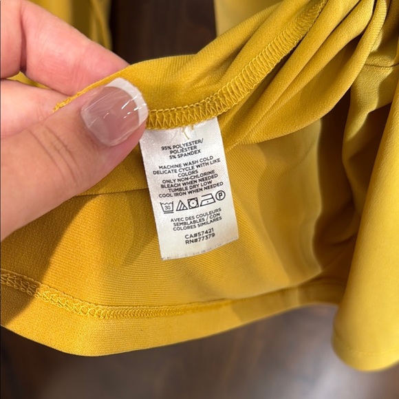 Ann Taylor Factory Yellow Ruched long sleeve Blouse Soze XL Womens work business - Picture 5 of 6